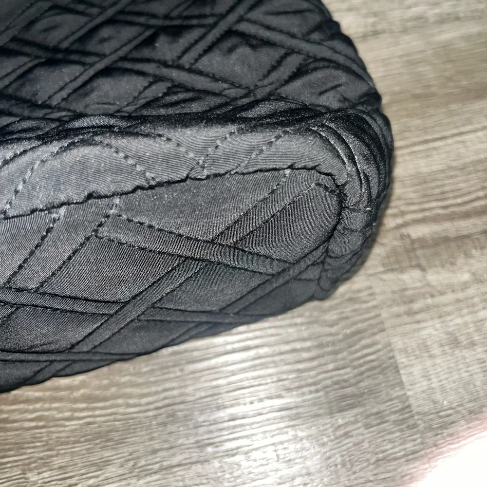 Vera Bradley Black Microfiber Large Quilted Tote BNOT NEVER USED - Picture 9 of 16